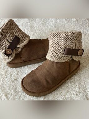 UGG  Boots Shaina Sweater Cuff Bootie Women’s Size 7